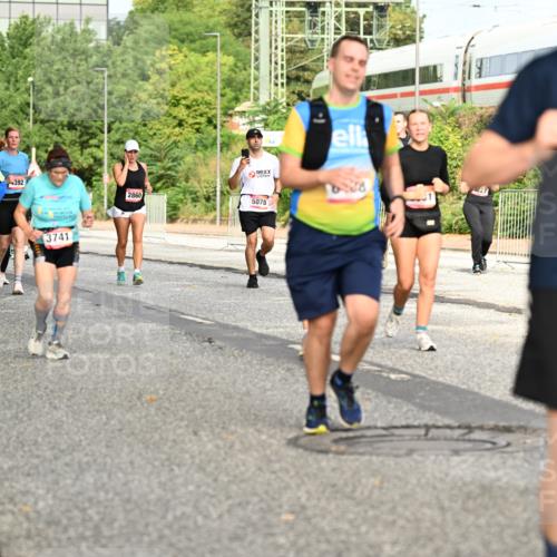 06.09.2026 - CURREX Alsterlauf Dr. Thomas Lammeyer http://msf.ph/oto/10141874 06.09.2026 10:11:04 Laufen 3234, 6336, 5457, 392, 3741, 2860, 5078, 6332 meine-sportfotos.de