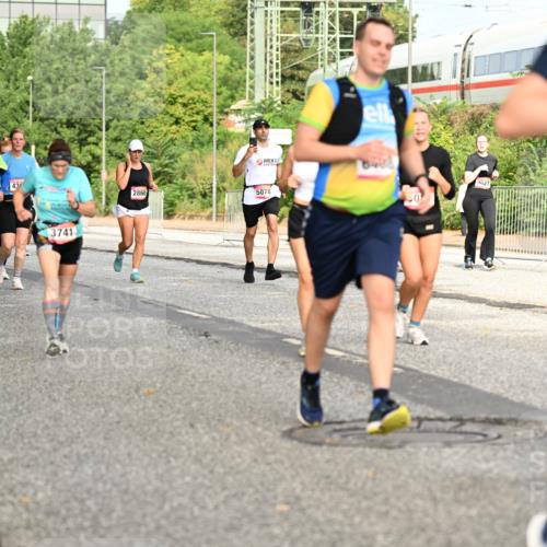 06.09.2026 - CURREX Alsterlauf Dr. Thomas Lammeyer http://msf.ph/oto/10141875 06.09.2026 10:11:05 Laufen 3234, 43, 5457, 6336, 3741, 2860, 5078, 3027, 61 meine-sportfotos.de
