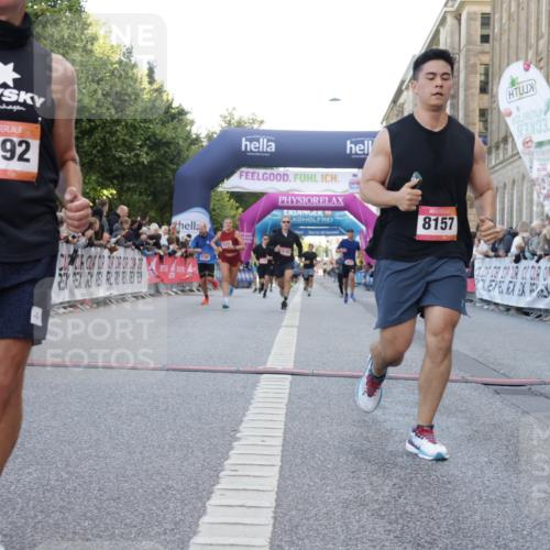06.09.2026 - CURREX Alsterlauf Yannick Fuchs http://msf.ph/oto/10141882 06.09.2026 09:46:49 Ziel 2556, 3432, 3617, 4716, 4890, 6162, 6255, 8092, 8249 meine-sportfotos.de