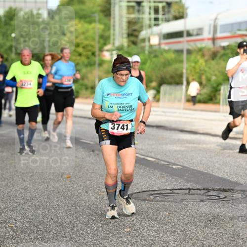 06.09.2026 - CURREX Alsterlauf Dr. Thomas Lammeyer http://msf.ph/oto/10141907 06.09.2026 10:11:08 Laufen 3234, 1342, 24, 2023, 3741, 5 meine-sportfotos.de