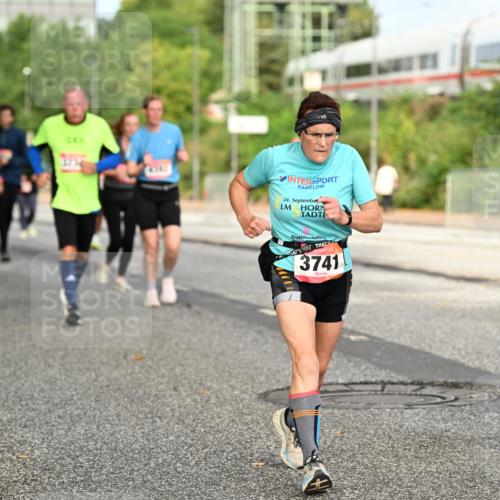 06.09.2026 - CURREX Alsterlauf Dr. Thomas Lammeyer http://msf.ph/oto/10141912 06.09.2026 10:11:08 Laufen 24, 3741 meine-sportfotos.de