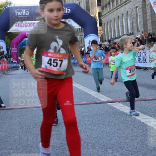 06.09.2026 - CURREX Alsterlauf Strokosch-Dieckow http://msf.ph/oto/10141937 06.09.2026 10:54:43 Ziel 212, 228, 229, 267, 328, 340, 345, 351, 359, 382, 457 meine-sportfotos.de