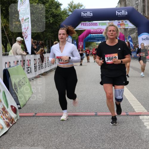 06.09.2026 - CURREX Alsterlauf Strokosch-Dieckow http://msf.ph/oto/10141943 06.09.2026 10:19:24 Ziel 2819, 2837, 3207, 3669, 3713, 4665, 5422, 5426, 5427, 5788, 5795 meine-sportfotos.de