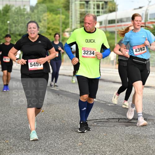 06.09.2026 - CURREX Alsterlauf Dr. Thomas Lammeyer http://msf.ph/oto/10141944 06.09.2026 10:11:11 Laufen 5457, 3234, 4392 meine-sportfotos.de