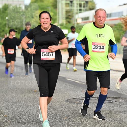 06.09.2026 - CURREX Alsterlauf Dr. Thomas Lammeyer http://msf.ph/oto/10141952 06.09.2026 10:11:12 Laufen 4392, 5457, 3234 meine-sportfotos.de