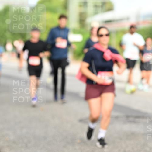 06.09.2026 - CURREX Alsterlauf Dr. Thomas Lammeyer http://msf.ph/oto/10141969 06.09.2026 10:11:14 Laufen  meine-sportfotos.de