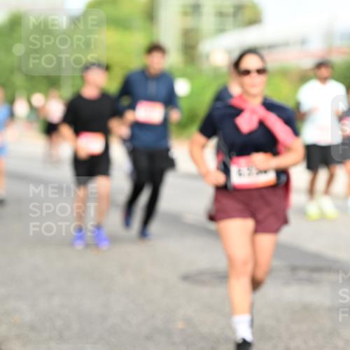 06.09.2026 - CURREX Alsterlauf Dr. Thomas Lammeyer http://msf.ph/oto/10141972 06.09.2026 10:11:14 Laufen  meine-sportfotos.de