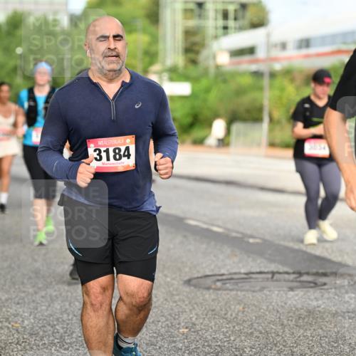 06.09.2026 - CURREX Alsterlauf Dr. Thomas Lammeyer http://msf.ph/oto/10142005 06.09.2026 10:11:18 Laufen 3184, 3870 meine-sportfotos.de
