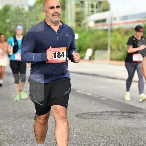 06.09.2026 - CURREX Alsterlauf Dr. Thomas Lammeyer http://msf.ph/oto/10142006 06.09.2026 10:11:18 Laufen 184, 38 meine-sportfotos.de