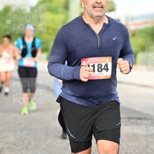 06.09.2026 - CURREX Alsterlauf Dr. Thomas Lammeyer http://msf.ph/oto/10142012 06.09.2026 10:11:18 Laufen 184 meine-sportfotos.de