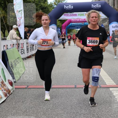 06.09.2026 - CURREX Alsterlauf Strokosch-Dieckow http://msf.ph/oto/10142067 06.09.2026 10:19:24 Ziel 2819, 2837, 3207, 3669, 3713, 4665, 5422, 5426, 5427, 5788, 5795 meine-sportfotos.de