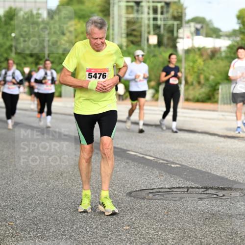 06.09.2026 - CURREX Alsterlauf Dr. Thomas Lammeyer http://msf.ph/oto/10142085 06.09.2026 10:11:26 Laufen 5476 meine-sportfotos.de