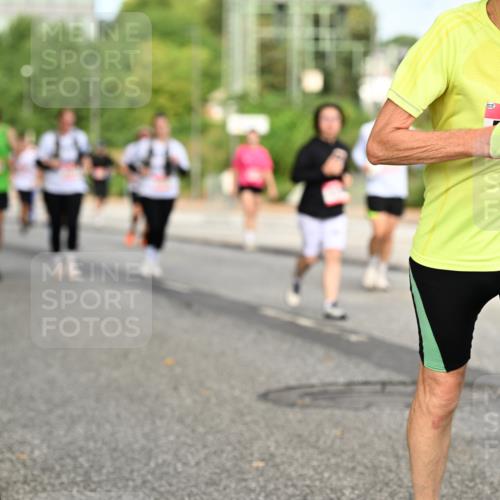 06.09.2026 - CURREX Alsterlauf Dr. Thomas Lammeyer http://msf.ph/oto/10142103 06.09.2026 10:11:28 Laufen  meine-sportfotos.de