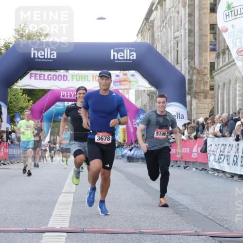 06.09.2026 - CURREX Alsterlauf Yannick Fuchs http://msf.ph/oto/10142128 06.09.2026 09:46:54 Ziel 2072, 3678, 4311, 4890, 5198, 5731, 6162, 6255, 8092, 8249 meine-sportfotos.de