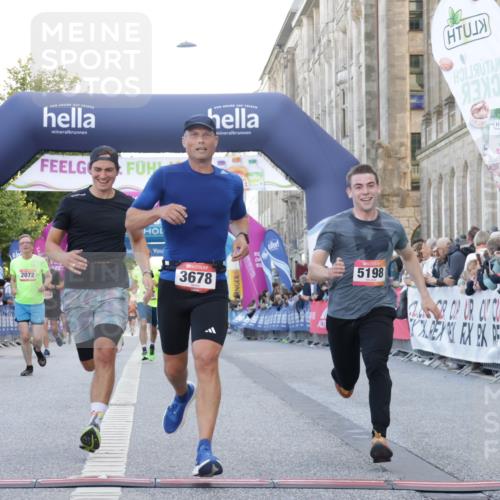 06.09.2026 - CURREX Alsterlauf Yannick Fuchs http://msf.ph/oto/10142164 06.09.2026 09:46:54 Ziel 2072, 3678, 4311, 4890, 5198, 5731, 6162, 6255, 8092, 8249 meine-sportfotos.de