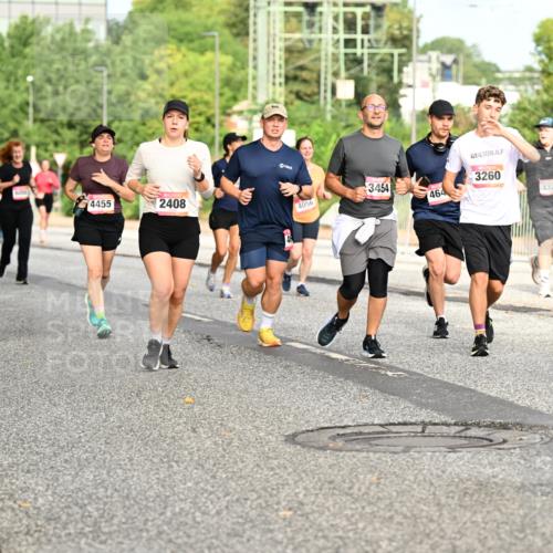 06.09.2026 - CURREX Alsterlauf Dr. Thomas Lammeyer http://msf.ph/oto/10142193 06.09.2026 10:11:37 Laufen 5859, 4455, 2408, 4056, 3454, 464, 3260, 4320, 4028 meine-sportfotos.de