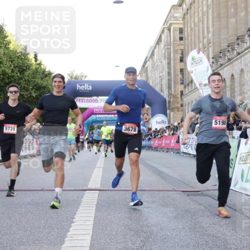 06.09.2026 - CURREX Alsterlauf Yannick Fuchs http://msf.ph/oto/10142196 06.09.2026 09:46:55 Ziel 2072, 3678, 4311, 4460, 5198, 5731, 6162, 6255, 8092 meine-sportfotos.de