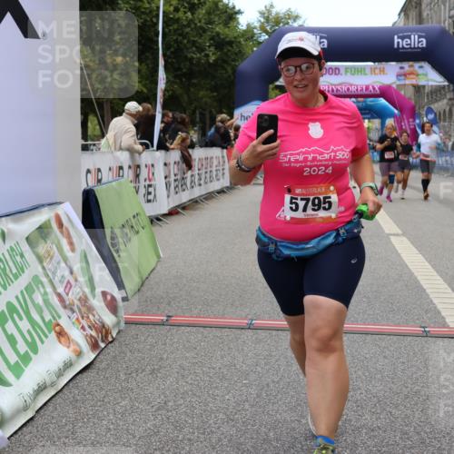 06.09.2026 - CURREX Alsterlauf Strokosch-Dieckow http://msf.ph/oto/10142213 06.09.2026 10:19:28 Ziel 2292, 2293, 2819, 3669, 3713, 4665, 5376, 5422, 5426, 5427, 5788, 5795 meine-sportfotos.de