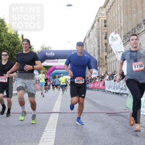 06.09.2026 - CURREX Alsterlauf Yannick Fuchs http://msf.ph/oto/10142223 06.09.2026 09:46:55 Ziel 2072, 3678, 4311, 4460, 5198, 5731, 6162, 6255, 8092 meine-sportfotos.de
