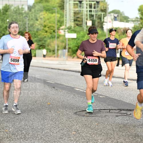06.09.2026 - CURREX Alsterlauf Dr. Thomas Lammeyer http://msf.ph/oto/10142226 06.09.2026 10:11:40 Laufen 4455, 5859, 4069, 2408 meine-sportfotos.de