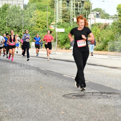 06.09.2026 - CURREX Alsterlauf Dr. Thomas Lammeyer http://msf.ph/oto/10142261 06.09.2026 10:11:44 Laufen 5564, 4019, 282098, 5825, 2737, 6058 meine-sportfotos.de