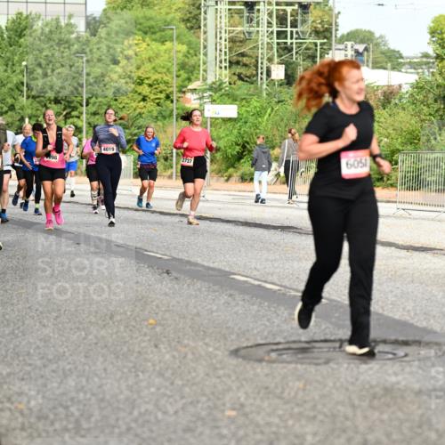 06.09.2026 - CURREX Alsterlauf Dr. Thomas Lammeyer http://msf.ph/oto/10142265 06.09.2026 10:11:44 Laufen 564, 5825, 28098, 4019, 2737, 2737, 6051 meine-sportfotos.de