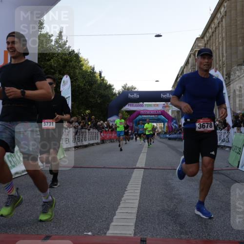 06.09.2026 - CURREX Alsterlauf Yannick Fuchs http://msf.ph/oto/10142271 06.09.2026 09:46:56 Ziel 2072, 3678, 4311, 4460, 5198, 5705, 5731, 6162, 6255 meine-sportfotos.de