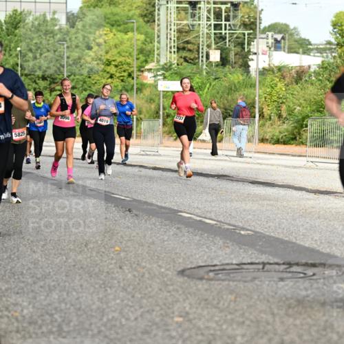 06.09.2026 - CURREX Alsterlauf Dr. Thomas Lammeyer http://msf.ph/oto/10142276 06.09.2026 10:11:45 Laufen 5945, 5564, 5825, 2098, 2881, 4019, 2737, 6058 meine-sportfotos.de