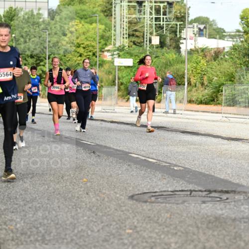 06.09.2026 - CURREX Alsterlauf Dr. Thomas Lammeyer http://msf.ph/oto/10142280 06.09.2026 10:11:45 Laufen 5564, 5945, 2098, 454, 4019, 2737, 25 meine-sportfotos.de
