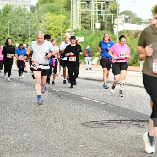 06.09.2026 - CURREX Alsterlauf Dr. Thomas Lammeyer http://msf.ph/oto/10142328 06.09.2026 10:11:50 Laufen 4733, 345, 2379, 3281, 4043, 4547, 5825 meine-sportfotos.de