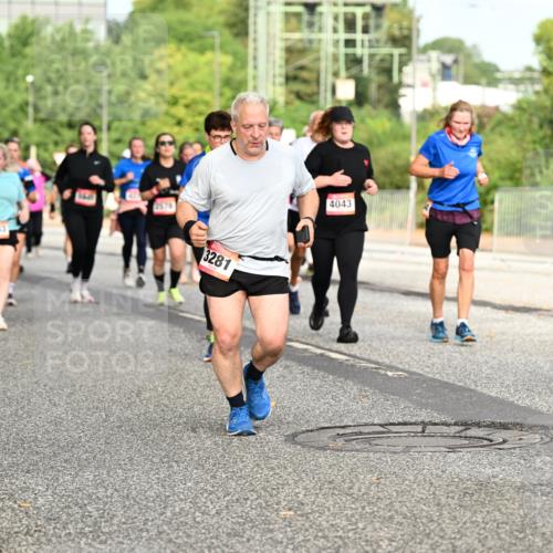 06.09.2026 - CURREX Alsterlauf Dr. Thomas Lammeyer http://msf.ph/oto/10142345 06.09.2026 10:11:52 Laufen 3281, 520, 4043, 4547 meine-sportfotos.de