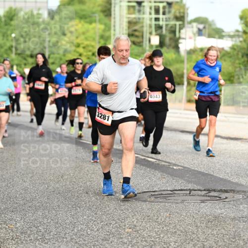 06.09.2026 - CURREX Alsterlauf Dr. Thomas Lammeyer http://msf.ph/oto/10142346 06.09.2026 10:11:52 Laufen 4733, 2574, 3281, 4043, 4547 meine-sportfotos.de