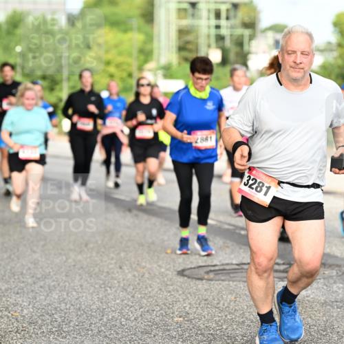 06.09.2026 - CURREX Alsterlauf Dr. Thomas Lammeyer http://msf.ph/oto/10142360 06.09.2026 10:11:54 Laufen 2881, 3281 meine-sportfotos.de