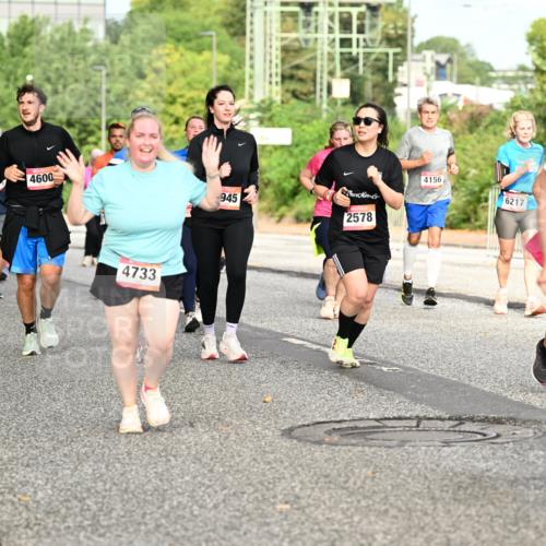 06.09.2026 - CURREX Alsterlauf Dr. Thomas Lammeyer http://msf.ph/oto/10142378 06.09.2026 10:11:55 Laufen 5425, 4600, 4733, 945, 2578, 4156, 6217, 2881 meine-sportfotos.de