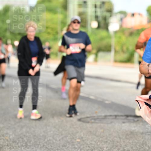 06.09.2026 - CURREX Alsterlauf Dr. Thomas Lammeyer http://msf.ph/oto/10142426 06.09.2026 10:12:01 Laufen 33, 4370 meine-sportfotos.de