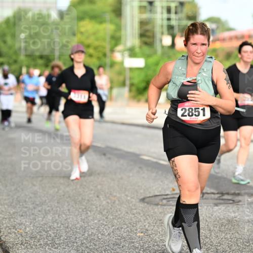 06.09.2026 - CURREX Alsterlauf Dr. Thomas Lammeyer http://msf.ph/oto/10142483 06.09.2026 10:12:07 Laufen 2851, 6065 meine-sportfotos.de