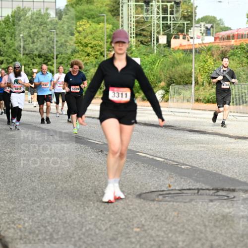 06.09.2026 - CURREX Alsterlauf Dr. Thomas Lammeyer http://msf.ph/oto/10142495 06.09.2026 10:12:08 Laufen 2910, 2744, 431, 2810, 5849, 5559, 3311, 188 meine-sportfotos.de