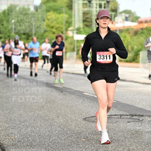 06.09.2026 - CURREX Alsterlauf Dr. Thomas Lammeyer http://msf.ph/oto/10142504 06.09.2026 10:12:09 Laufen 3311 meine-sportfotos.de