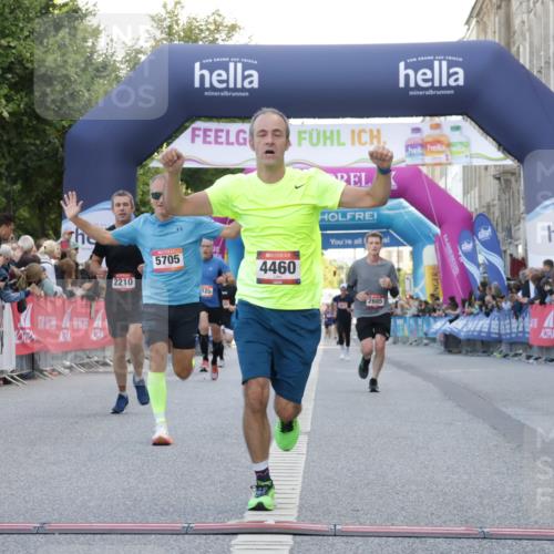 06.09.2026 - CURREX Alsterlauf Yannick Fuchs http://msf.ph/oto/10142520 06.09.2026 09:46:59 Ziel 2072, 2210, 2605, 3678, 4311, 4460, 5198, 5705, 5731, 6162, 6255, 8125 meine-sportfotos.de