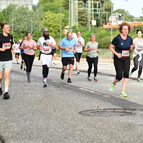 06.09.2026 - CURREX Alsterlauf Dr. Thomas Lammeyer http://msf.ph/oto/10142534 06.09.2026 10:12:12 Laufen 2910, 2810, 288, 3330, 5849, 2431, 3189, 2432, 5559 meine-sportfotos.de