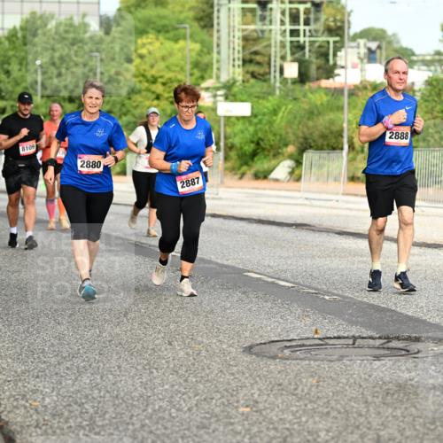 06.09.2026 - CURREX Alsterlauf Dr. Thomas Lammeyer http://msf.ph/oto/10142604 06.09.2026 10:12:19 Laufen 2454, 8109, 2880, 2887, 2888 meine-sportfotos.de