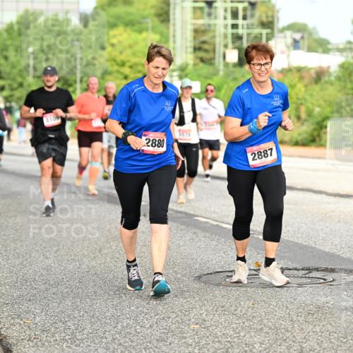06.09.2026 - CURREX Alsterlauf Dr. Thomas Lammeyer http://msf.ph/oto/10142625 06.09.2026 10:12:21 Laufen 8109, 2880, 3578, 2887 meine-sportfotos.de