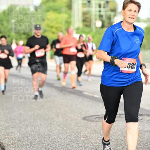06.09.2026 - CURREX Alsterlauf Dr. Thomas Lammeyer http://msf.ph/oto/10142640 06.09.2026 10:12:23 Laufen 380 meine-sportfotos.de