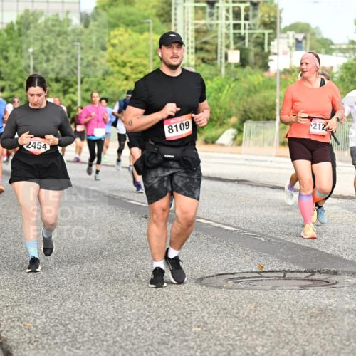 06.09.2026 - CURREX Alsterlauf Dr. Thomas Lammeyer http://msf.ph/oto/10142662 06.09.2026 10:12:25 Laufen 4557, 2454, 8109, 212, 5308 meine-sportfotos.de