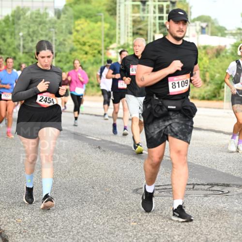 06.09.2026 - CURREX Alsterlauf Dr. Thomas Lammeyer http://msf.ph/oto/10142671 06.09.2026 10:12:26 Laufen 4557, 2454, 567, 81, 8109, 533, 212 meine-sportfotos.de