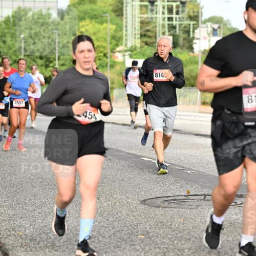 06.09.2026 - CURREX Alsterlauf Dr. Thomas Lammeyer http://msf.ph/oto/10142679 06.09.2026 10:12:26 Laufen 4557, 454, 810, 8109, 5307 meine-sportfotos.de