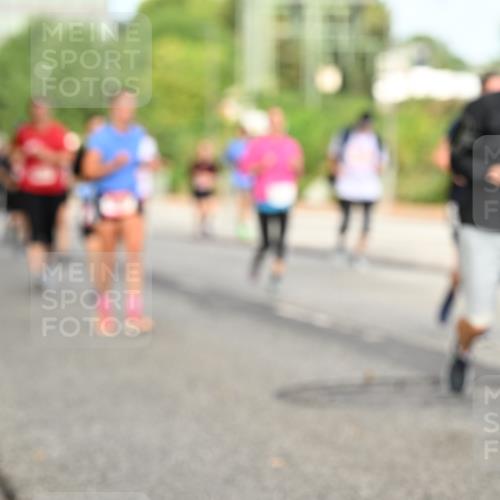 06.09.2026 - CURREX Alsterlauf Dr. Thomas Lammeyer http://msf.ph/oto/10142695 06.09.2026 10:12:29 Laufen  meine-sportfotos.de