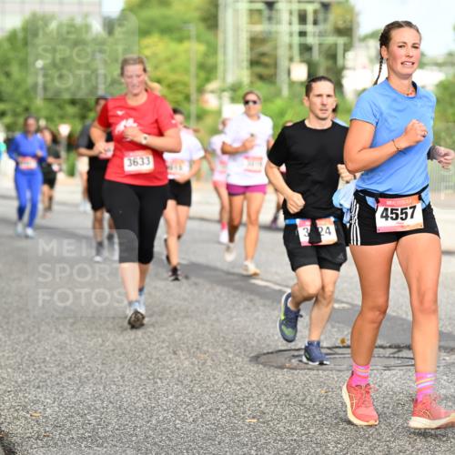 06.09.2026 - CURREX Alsterlauf Dr. Thomas Lammeyer http://msf.ph/oto/10142724 06.09.2026 10:12:32 Laufen 3633, 324, 4557 meine-sportfotos.de