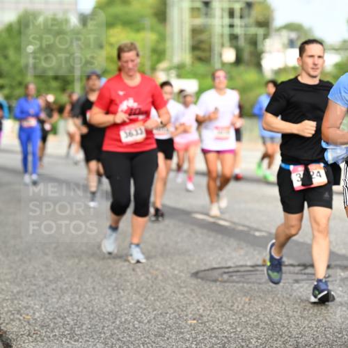 06.09.2026 - CURREX Alsterlauf Dr. Thomas Lammeyer http://msf.ph/oto/10142730 06.09.2026 10:12:32 Laufen 3633, 324, 4557 meine-sportfotos.de