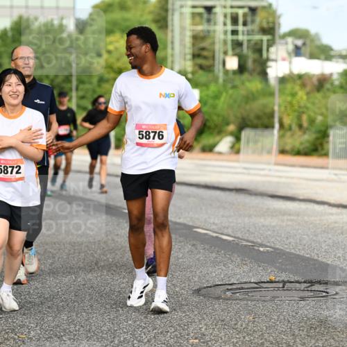 06.09.2026 - CURREX Alsterlauf Dr. Thomas Lammeyer http://msf.ph/oto/10142804 06.09.2026 10:12:45 Laufen 5872, 5876 meine-sportfotos.de